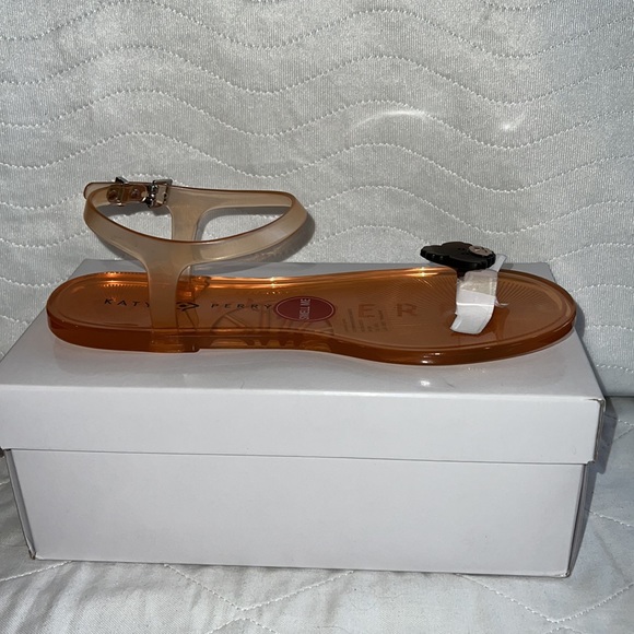 Katy Perry’s Nugget 🐶 The Geli Sandal Size 8 NWT - Picture 10 of 14